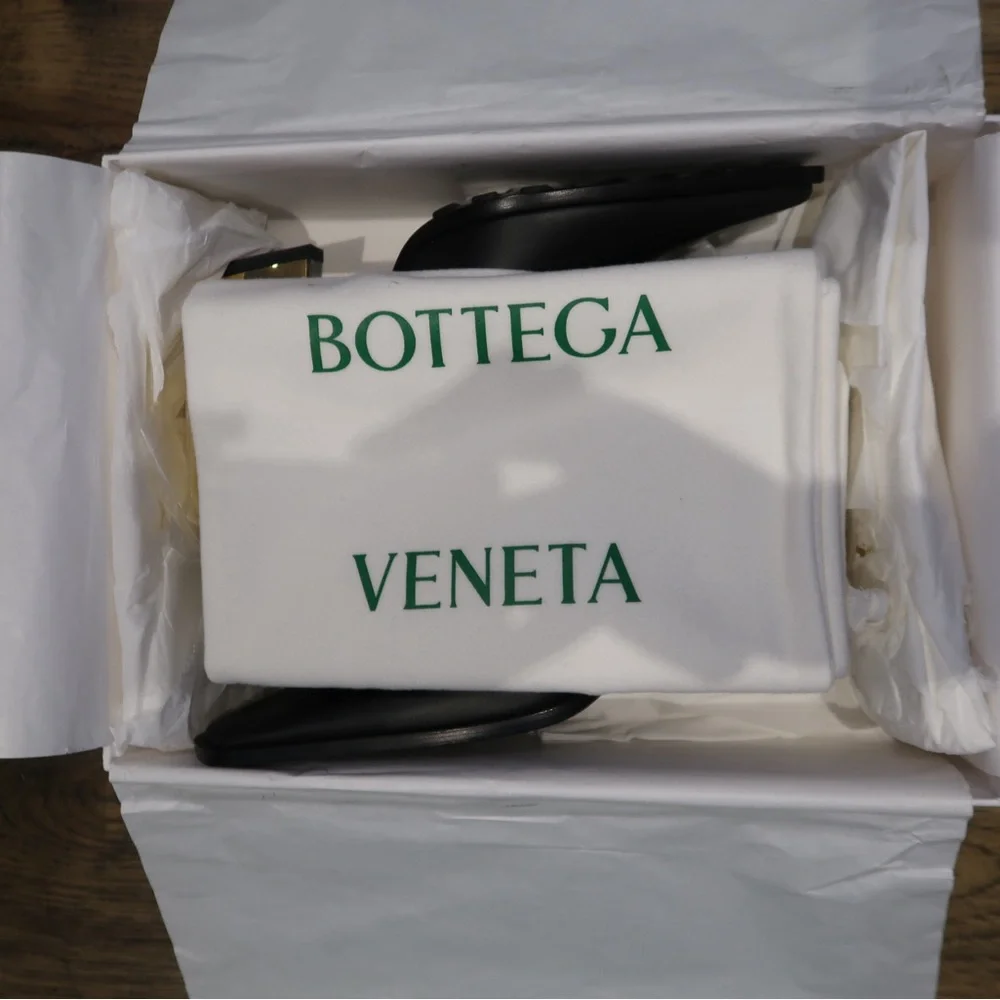 Bottega Veneta Tex Pumps Black/Gold – Never Worn, Box & Dust Bag - Picture 2 of 11
